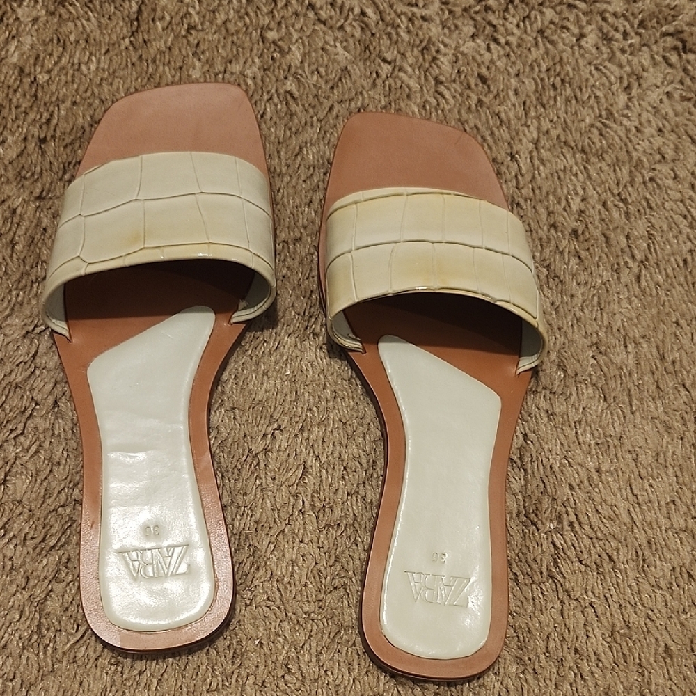 Zara Flats Sandals - Picture 5 of 6
